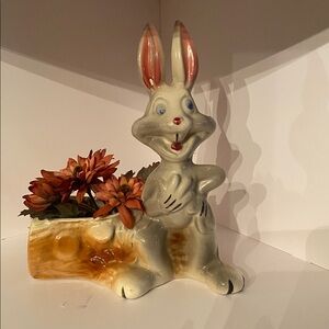 Charming Warner Brothers Cartoon Inc.